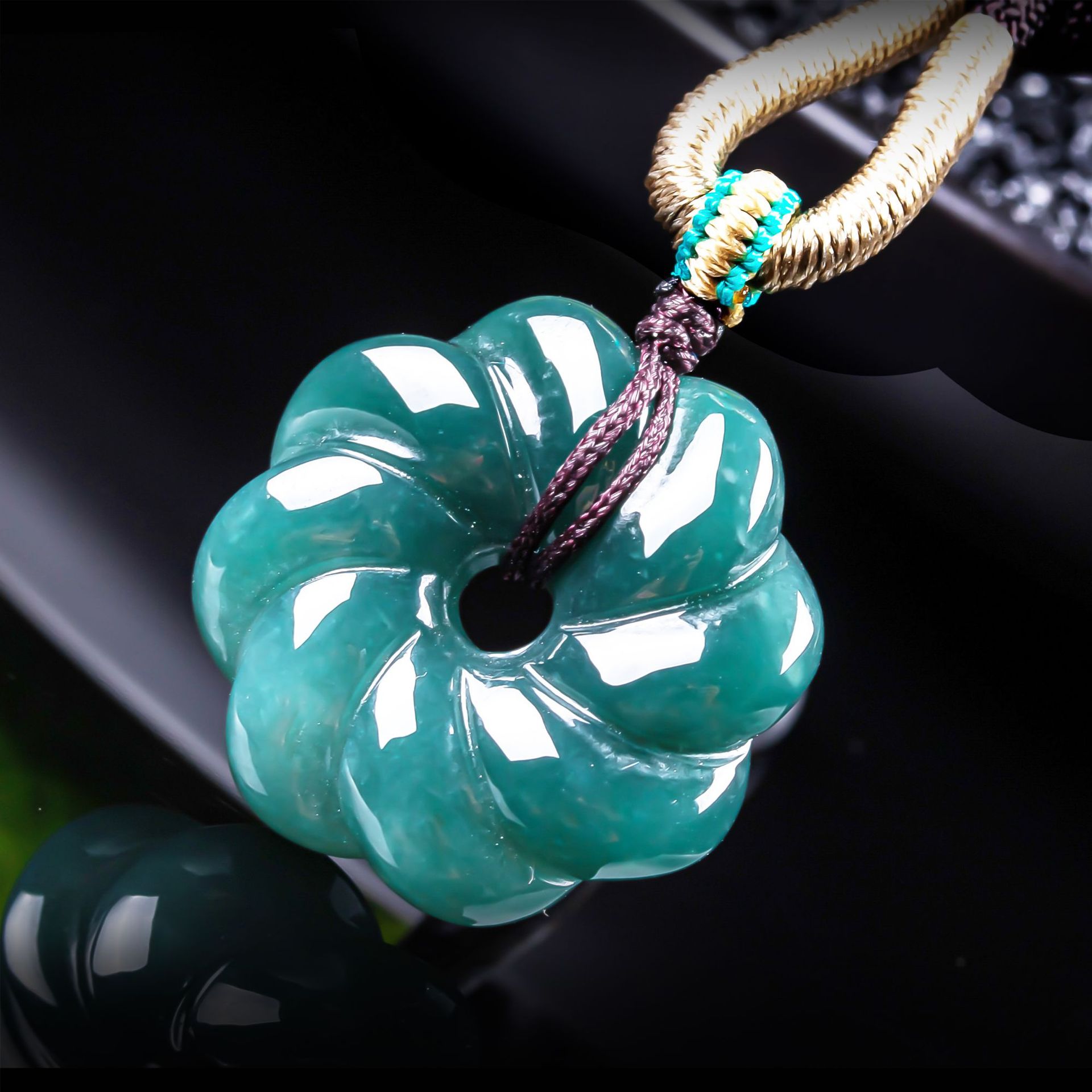Natural Burmese Jadeite Flower - đánh giá và giá Jewelry Making With Stones